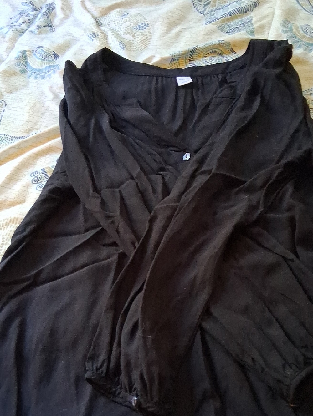 Old Navy Black V-Neck Henley Button-Front Blouse - Picture 7 of 8